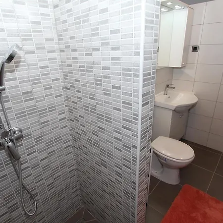 House Cuvi