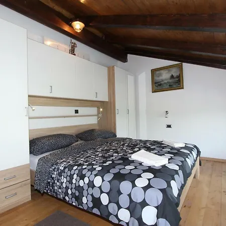 House Cuvi Holiday home