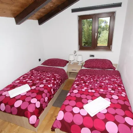 House Cuvi Holiday home *