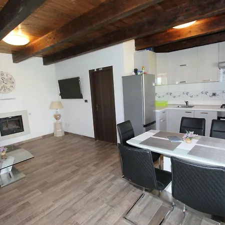 House Cuvi Holiday home