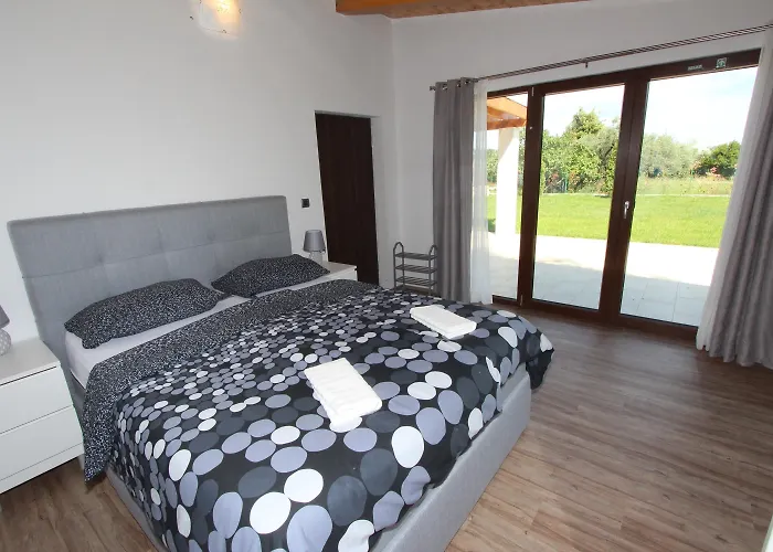 House Cuvi